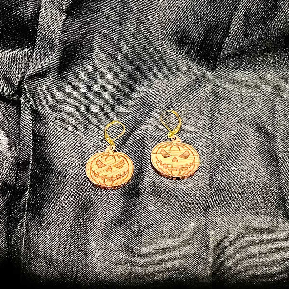 Scary Jack-O-Lantern Earring Pendant - Glowforge