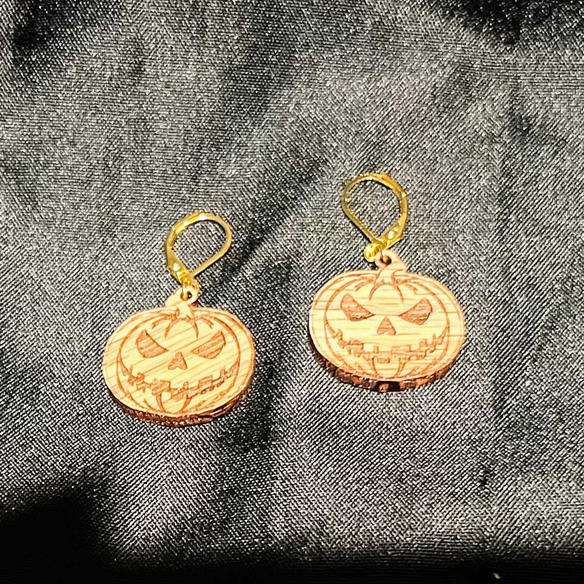 Scary Jack-O-Lantern Earring Pendant - Glowforge