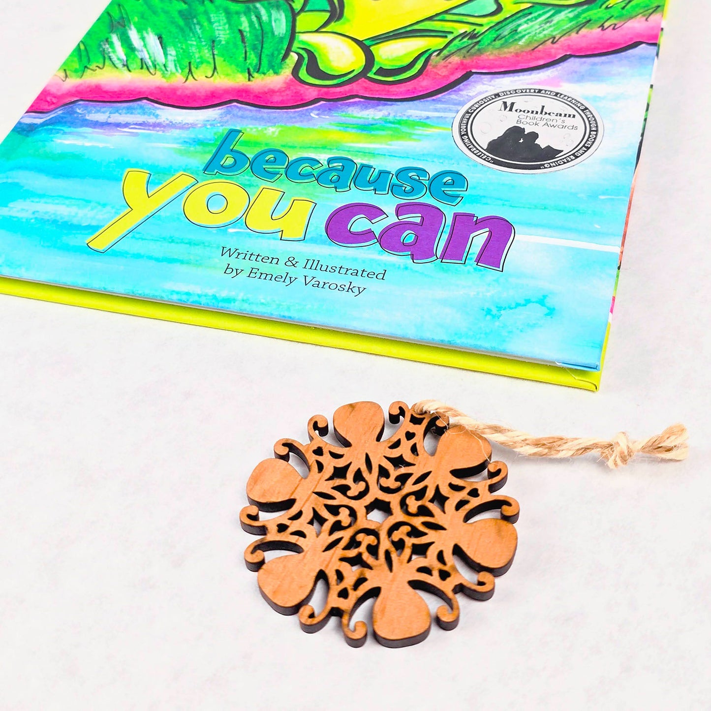 Skoshie & Friends Characters Paper Snowflake Christmas Tree Ornaments (Set of 4) - Glowforge
