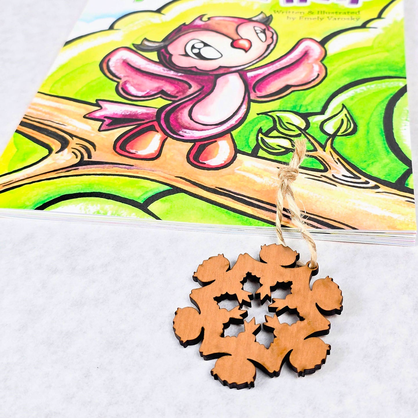 Skoshie & Friends Characters Paper Snowflake Christmas Tree Ornaments (Set of 4) - Glowforge