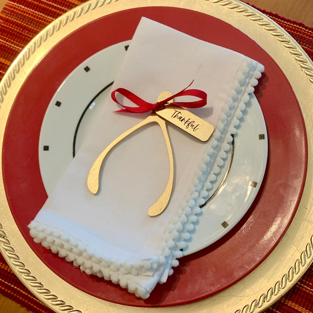 Thanksgiving Wishbone Plate Decor - Glowforge