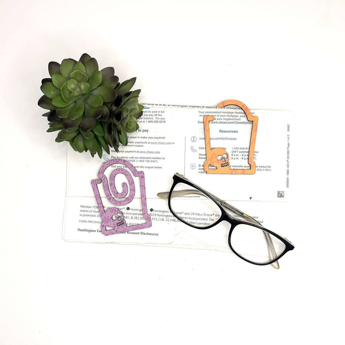 Tombstone Shaped Bookmark with Card Backer - Paperclip - Snack Bag Closure - Glowforge