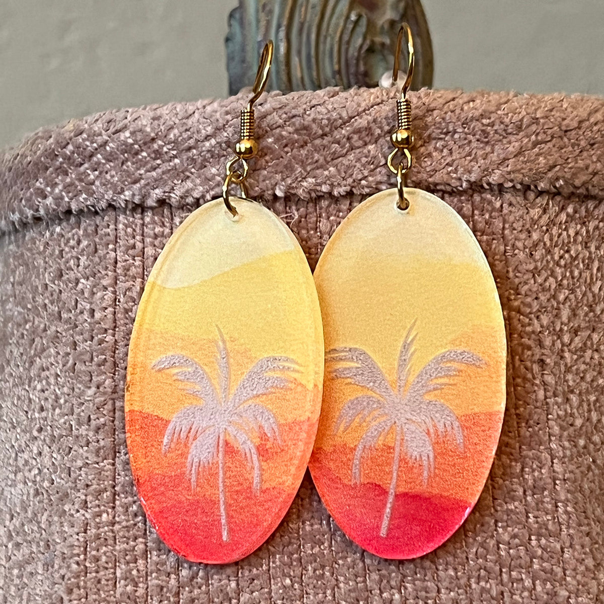 Tropical Palm Tree Oval Dangle Earrings – Glowforge Shop