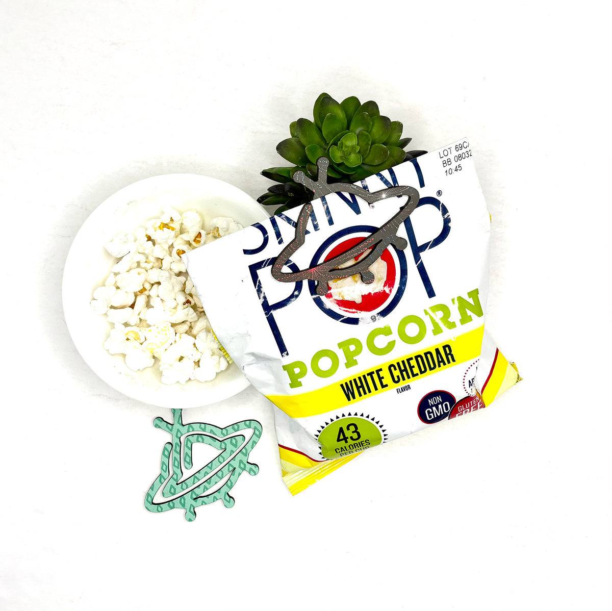 UFO Shaped Bookmark with Card Backer - Paperclip - Snack Bag Closure - Glowforge