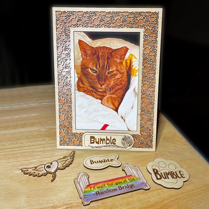 Cat Whisker & Paw 5x7 Frame With Easel