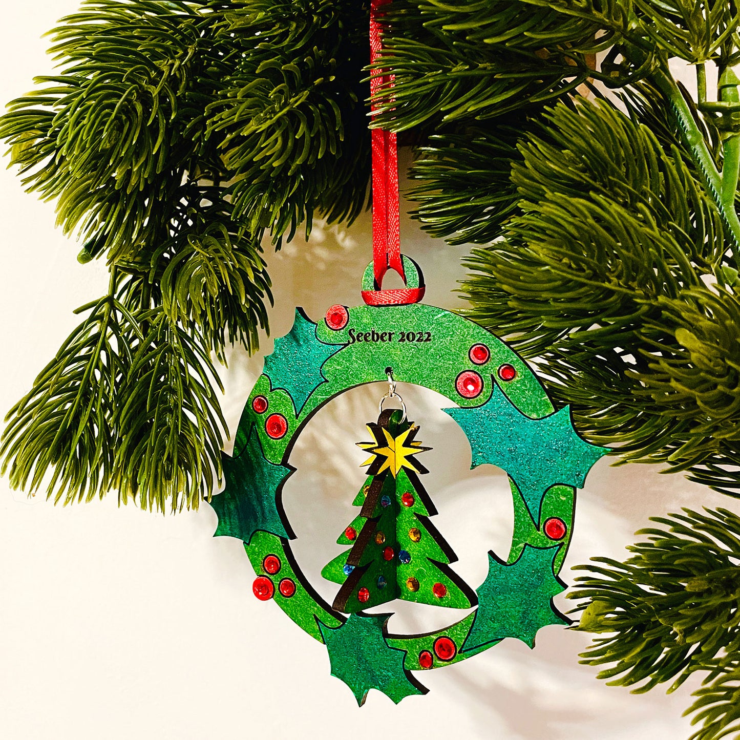 A Tree-D Wreath Ornament
