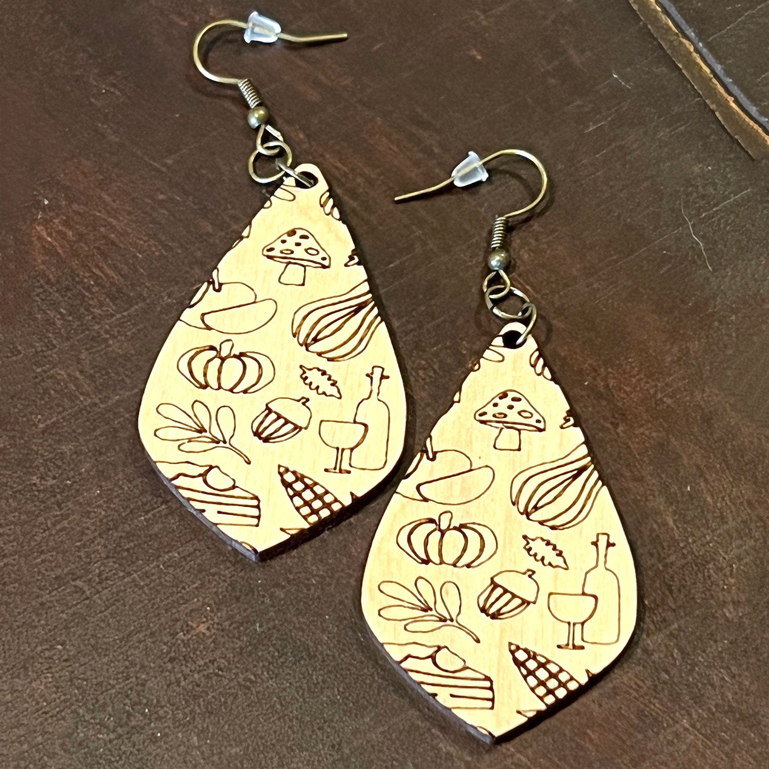 Autumn Pattern Dangle Earrings – Glowforge Shop