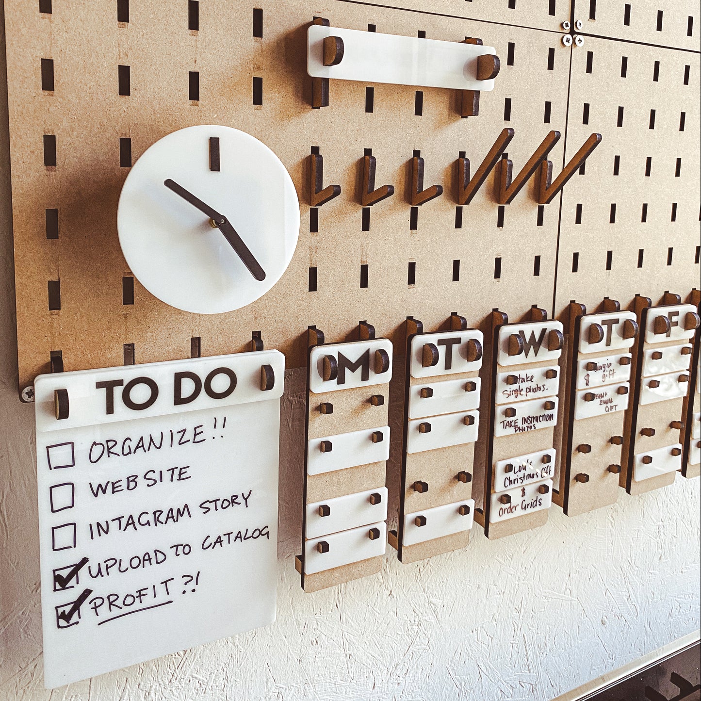 Dashboard Modular Organization Center - To Do List, Clock and Week Calendar