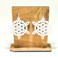 Paper-Style Snowflake Earring-Star Pattern